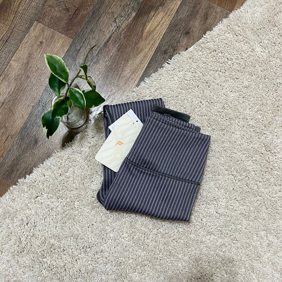 Fabletics XS Iron Hazy Iris High Waisted Versatile Seamless Rib Leggings NWT - Picture 2 of 7